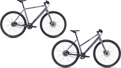 Deux vélos Cube Hyde Race, l'un avec un cadre diamant et l'autre avec un cadre trapèze.