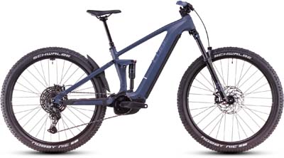 On voit un vélo électrique gris Cube Stereo Hybrid ONE44 Pro.