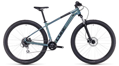 Vélo tout terrain Cube Aim Pro dans un vert foncé chatoyant et délicat.