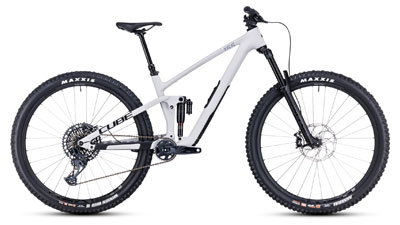 Vélo tout terrain Cube Stereo ONE55 C:62 Race en blanc.