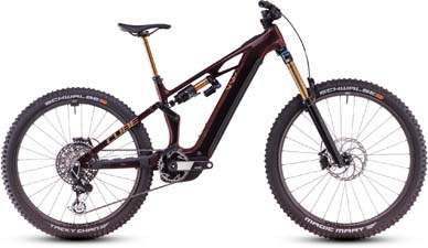 On peut voir un vélo électrique Cube Stereo Hybrid ONE77 HPC SLT de couleur rouge foncé, équipé d'amortisseurs dorés.